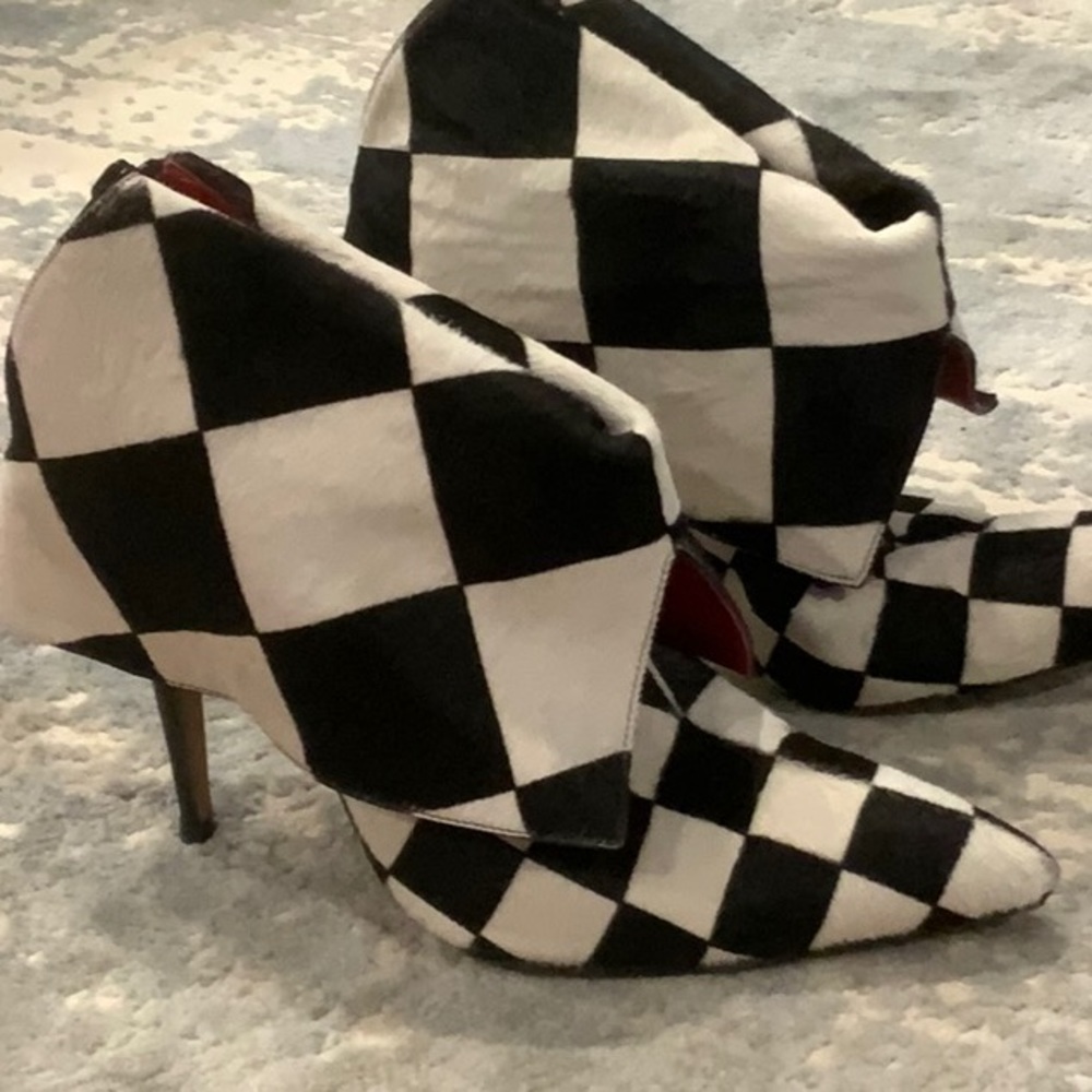 Manolo Blahnik adjustable harlequin pony skin boots size 10